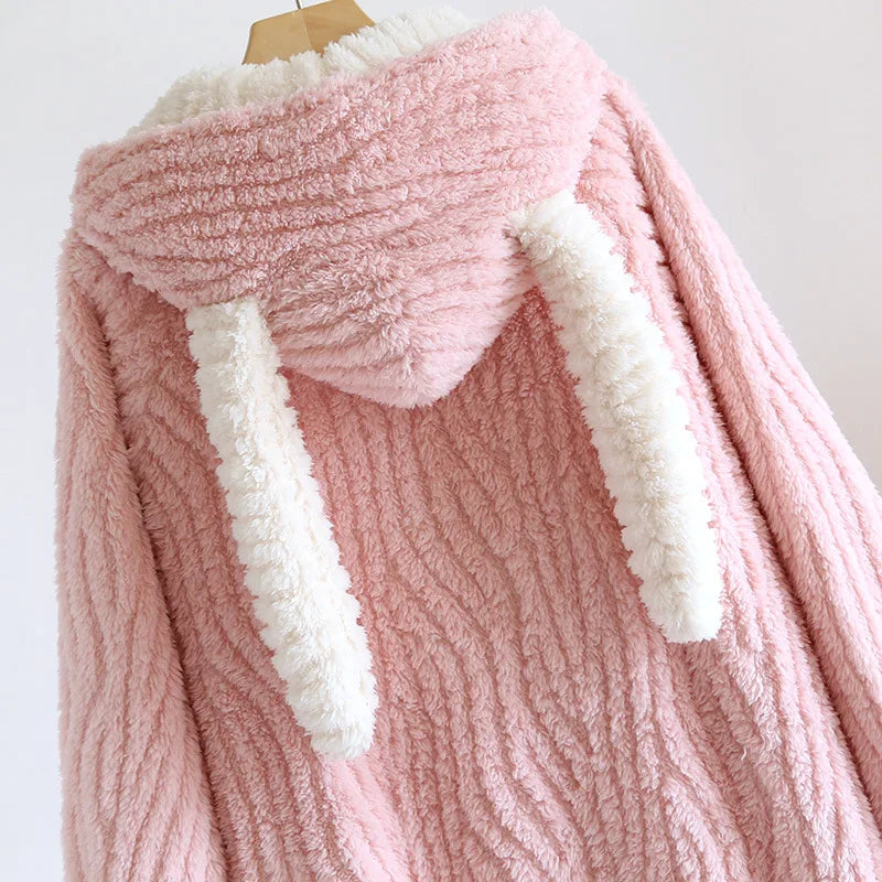 Autumn and Winter New Women's Nightgown Flannel Nightdress Warm Thickened Sweet Cute Large Size Home Clothes Gown Bath Robe