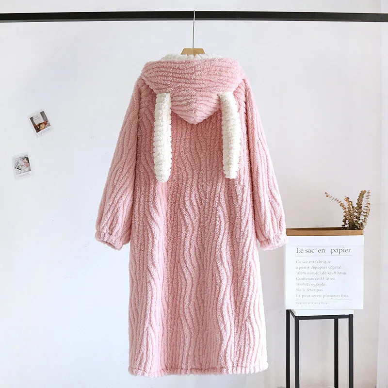 Autumn and Winter New Women's Nightgown Flannel Nightdress Warm Thickened Sweet Cute Large Size Home Clothes Gown Bath Robe