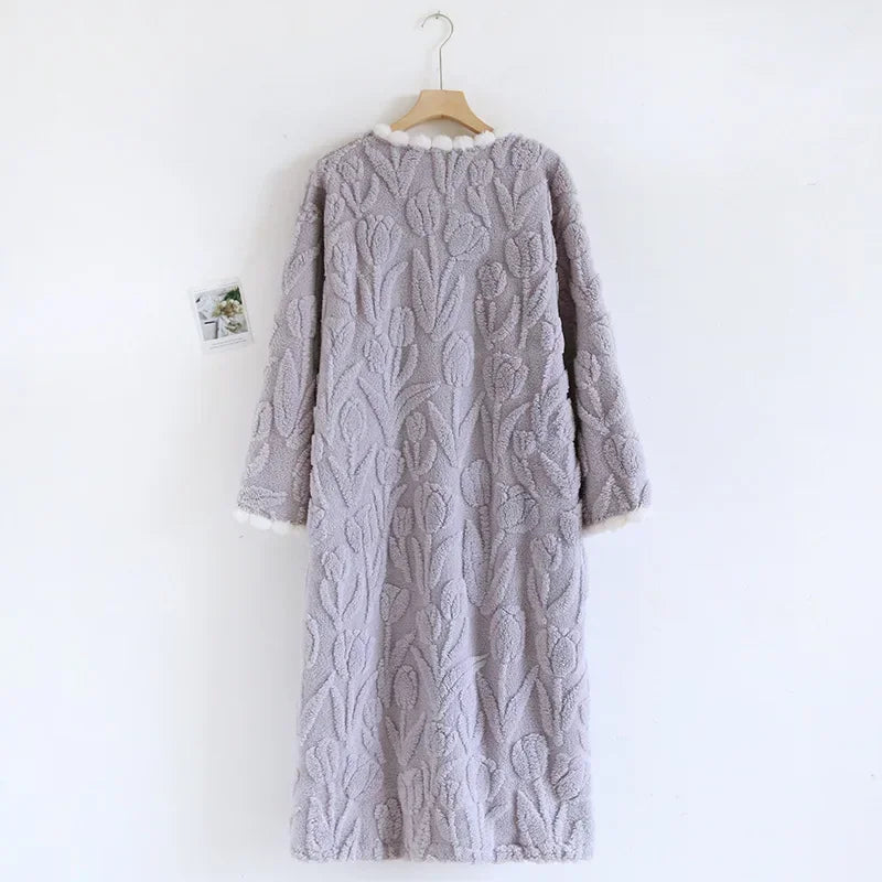 2025 New Autumn/Winter Women's Flannel Sleeping Skirt Long Sleeve Thickened Warm Long Style Loose Sleeper Robe Home Clothing