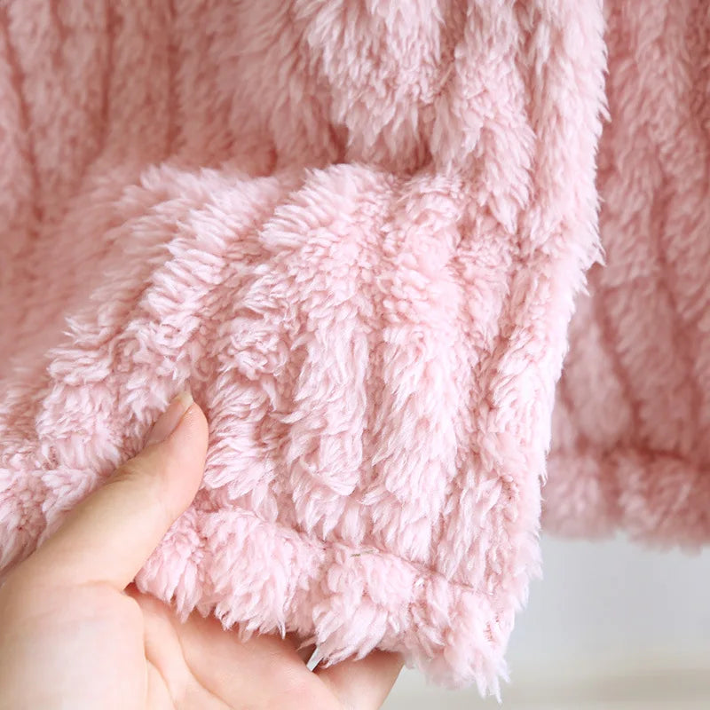 Autumn and Winter New Women's Nightgown Flannel Nightdress Warm Thickened Sweet Cute Large Size Home Clothes Gown Bath Robe