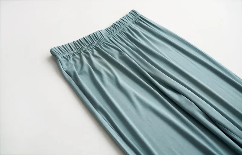 2025 summer new women's pajamas 3-piece Modal large simple pajamas with bra short sleeves+shorts+trousers casual home wear