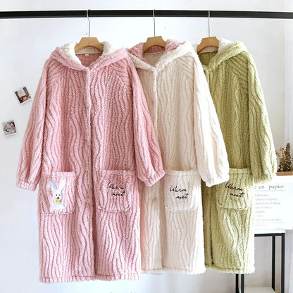 Autumn and Winter New Women's Nightgown Flannel Nightdress Warm Thickened Sweet Cute Large Size Home Clothes Gown Bath Robe